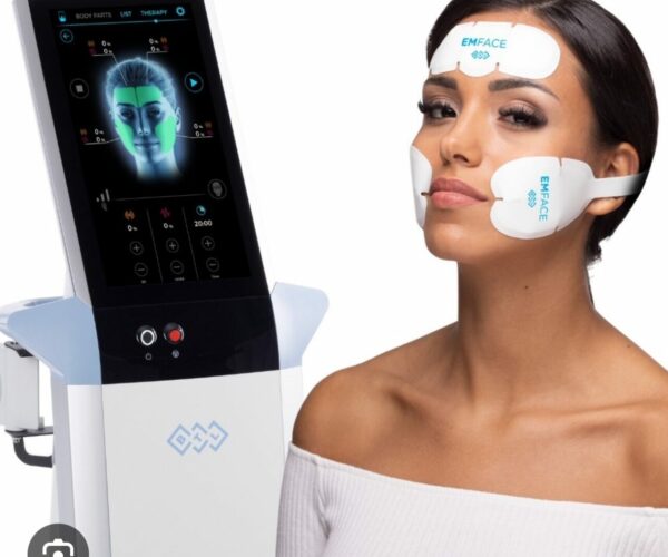 Emface® est la solution anti-âge novatrice brevetée pour lifter le visage